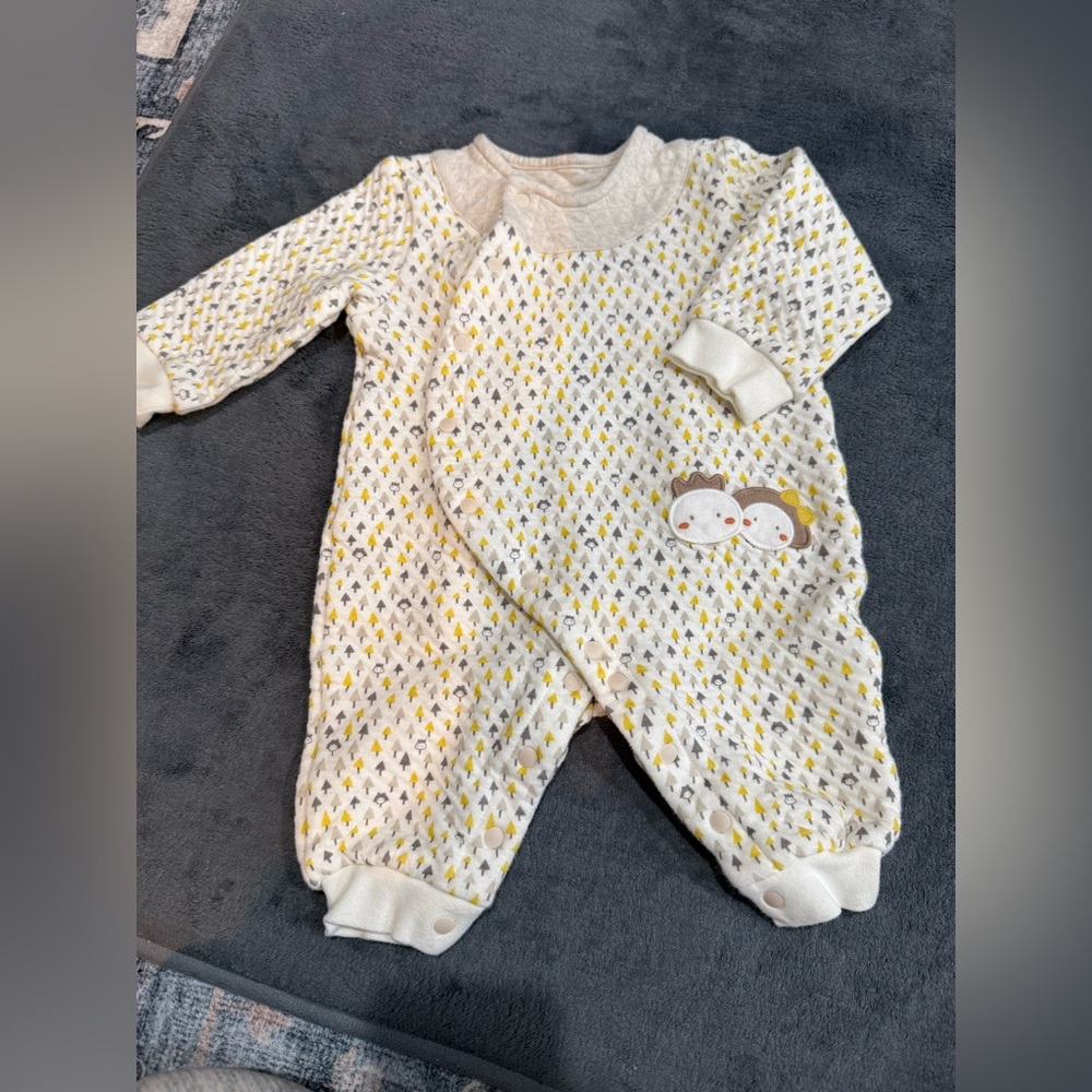 Allo&lugh baby one piece with snap closure size 3-6 months